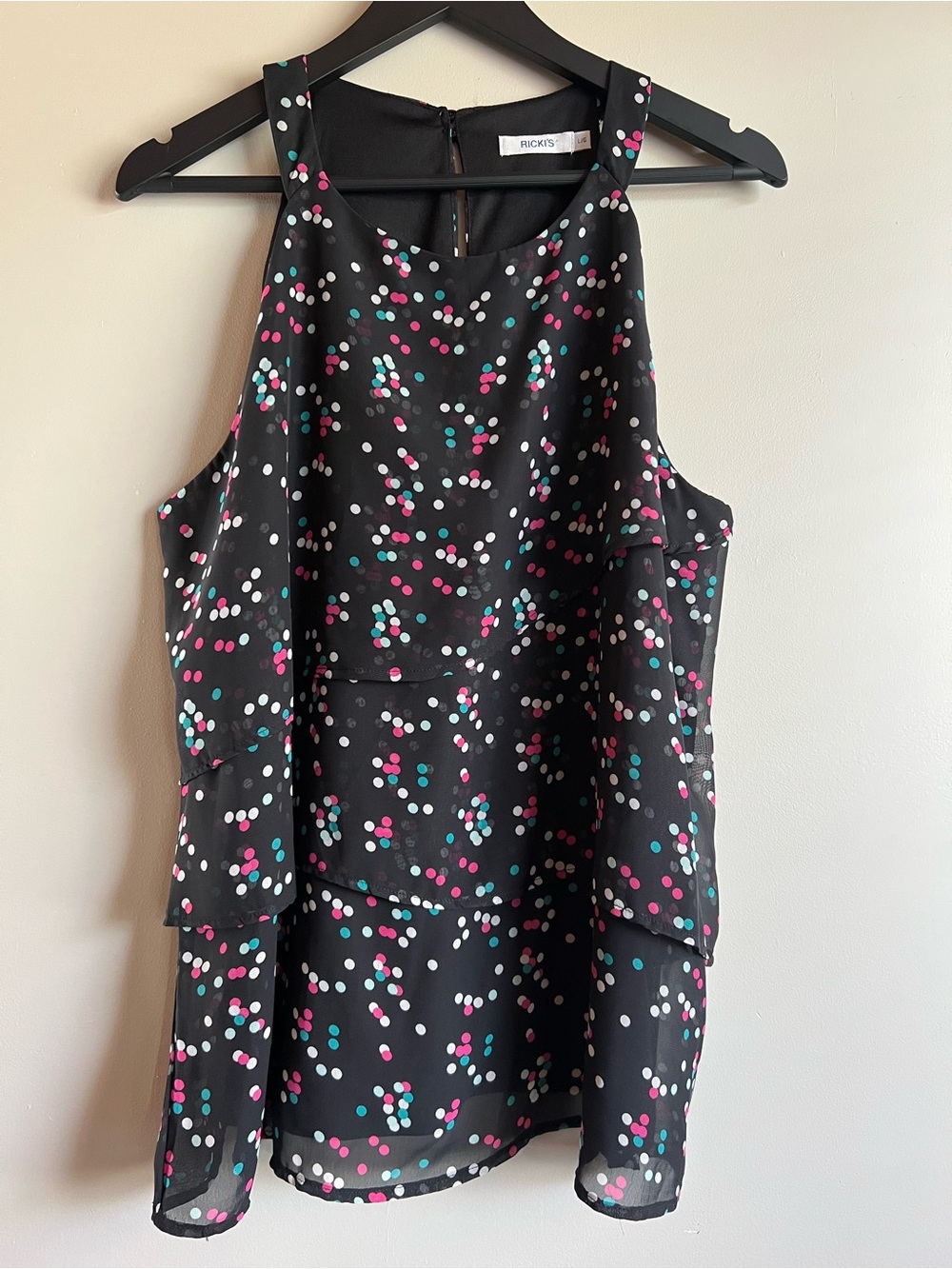 Ricki’s Black Confetti Print Tiered Ruffle Blouse Women’s Large Sleeveless Lined